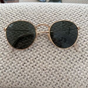 Ray-Ban Classic Gold Sunglasses